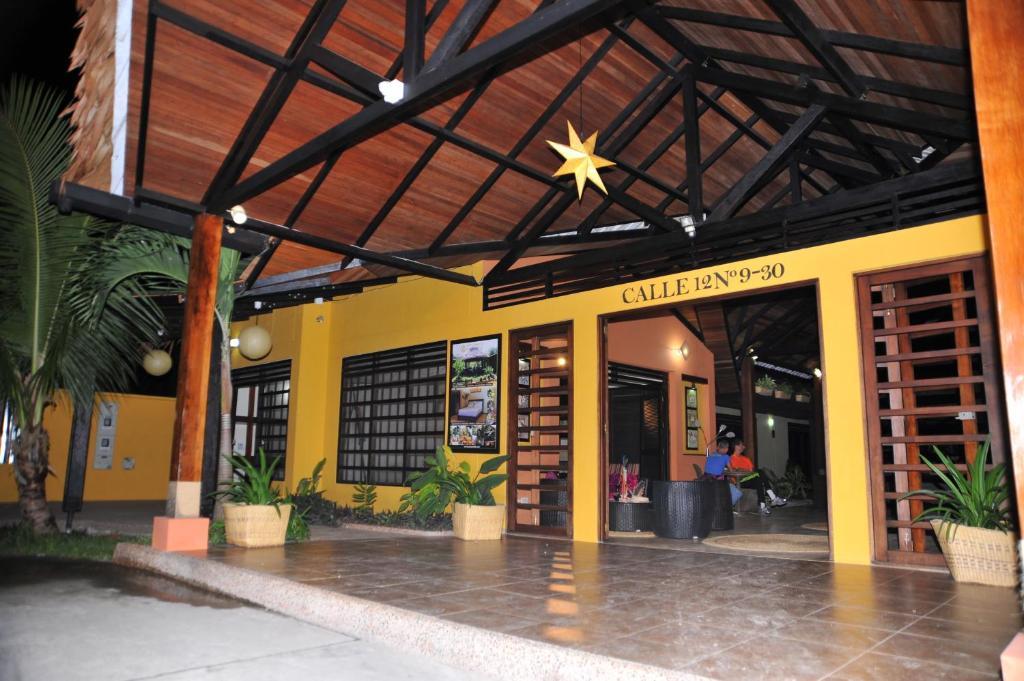 Hotel Amazon Bed And Breakfast Λετίσια Εξωτερικό φωτογραφία