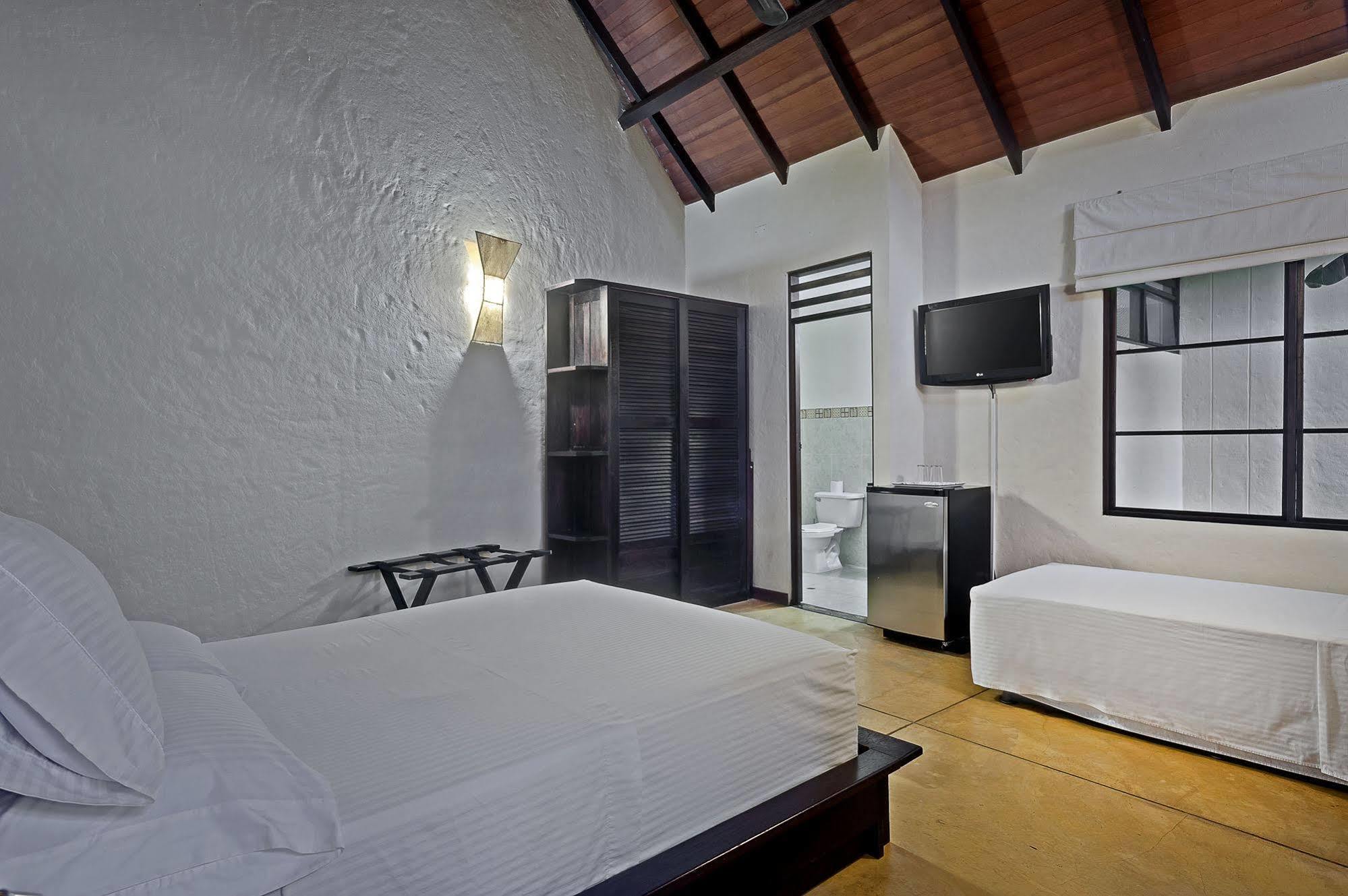 Hotel Amazon Bed And Breakfast Λετίσια Εξωτερικό φωτογραφία
